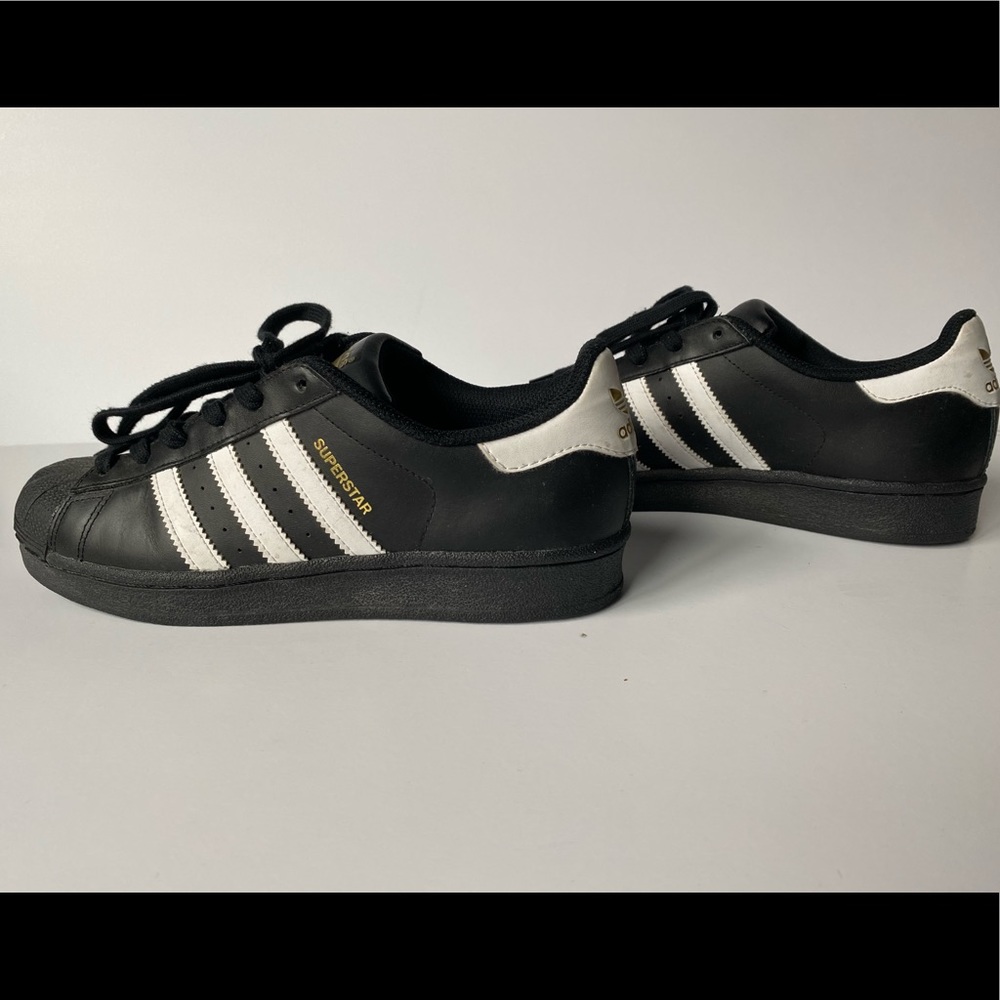 Adidas Superstar sneakers 6Y